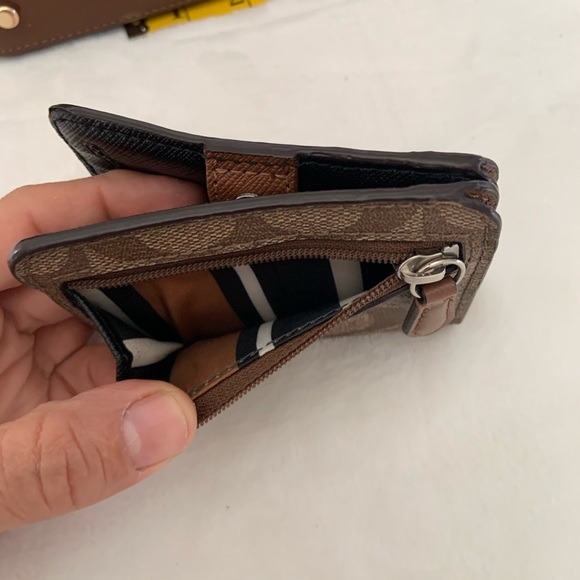 EUC Coach Mini Sierra Khaki Brown Satchel - Picture 16 of 16